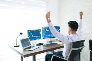 Инструменты технического анализа на Форекс: фигуры Вымпел и Флаг