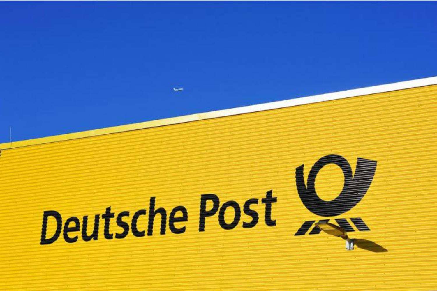 Germany post. Дойче пост. Почта Германии. Корпорация Deutsche Post. Deutsche Post лого.