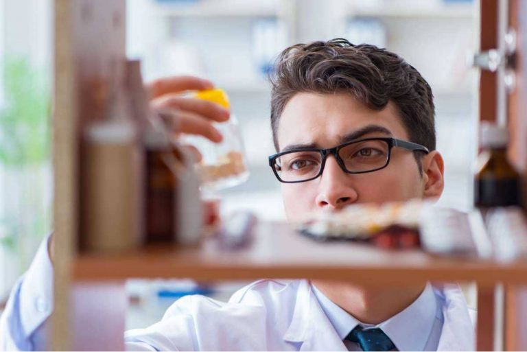 В какие медицинские компании инвестировать