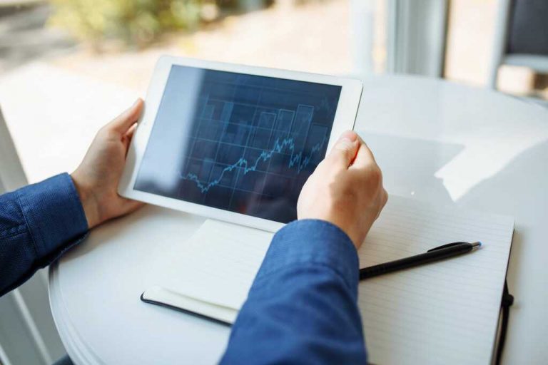 Повышение спроса на акции компании Chewy